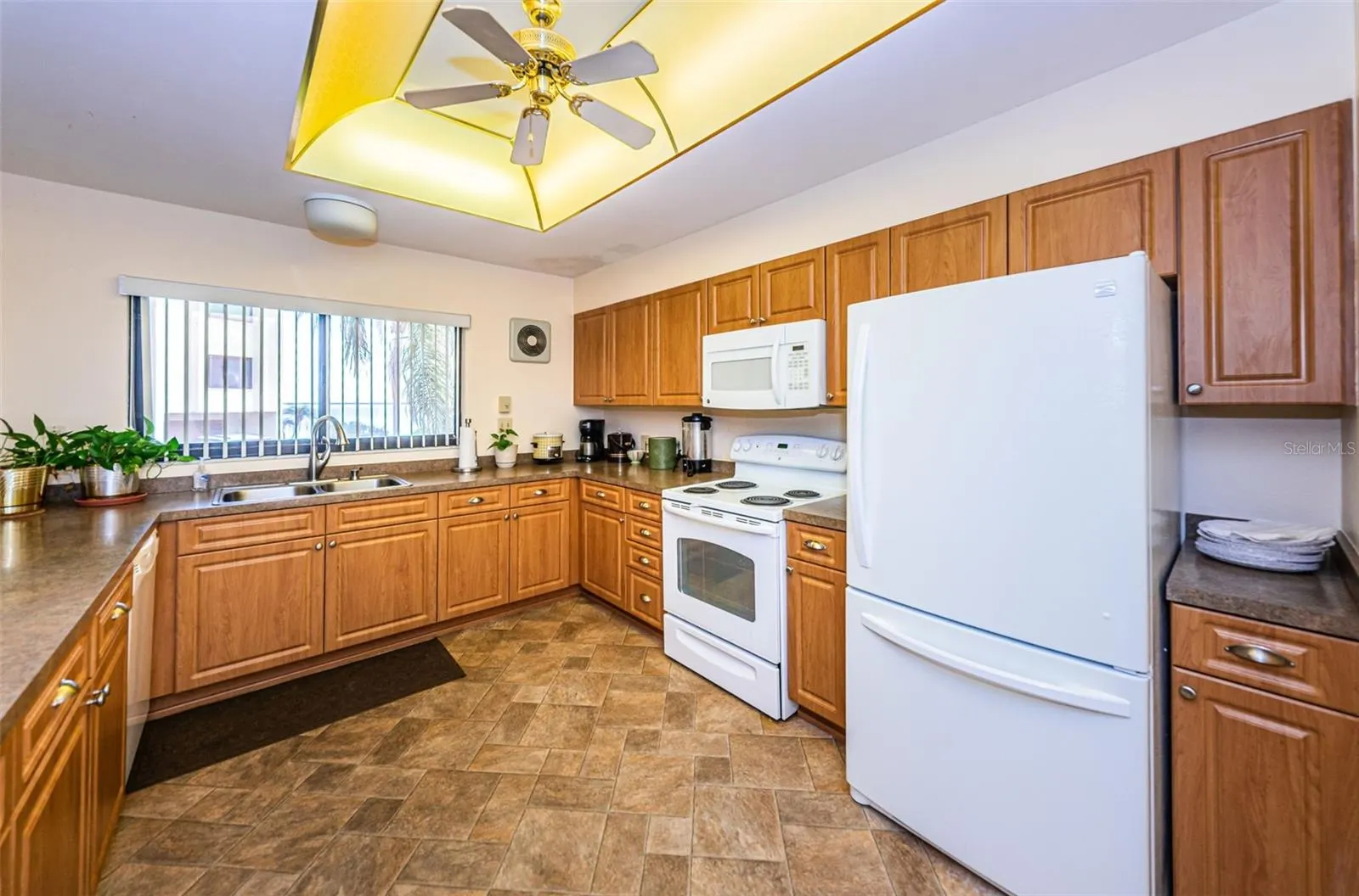 103 1ST ST E #208, #208