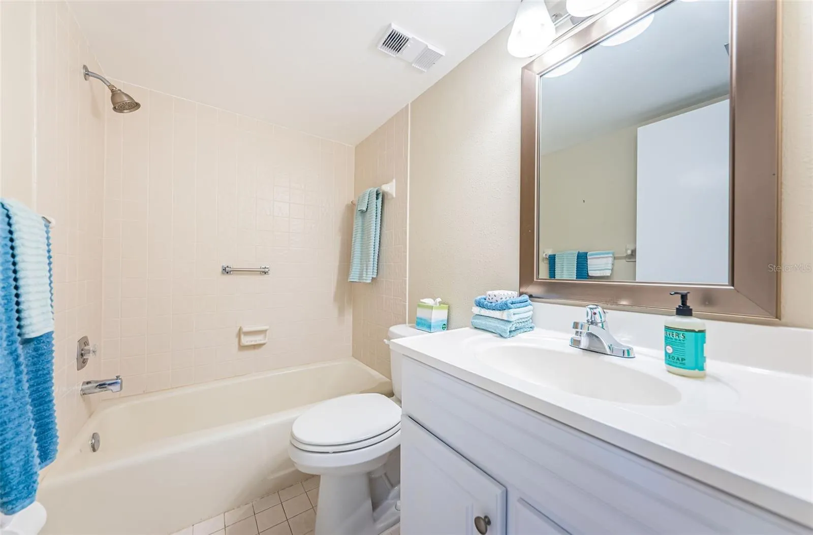 103 1ST ST E #208, #208