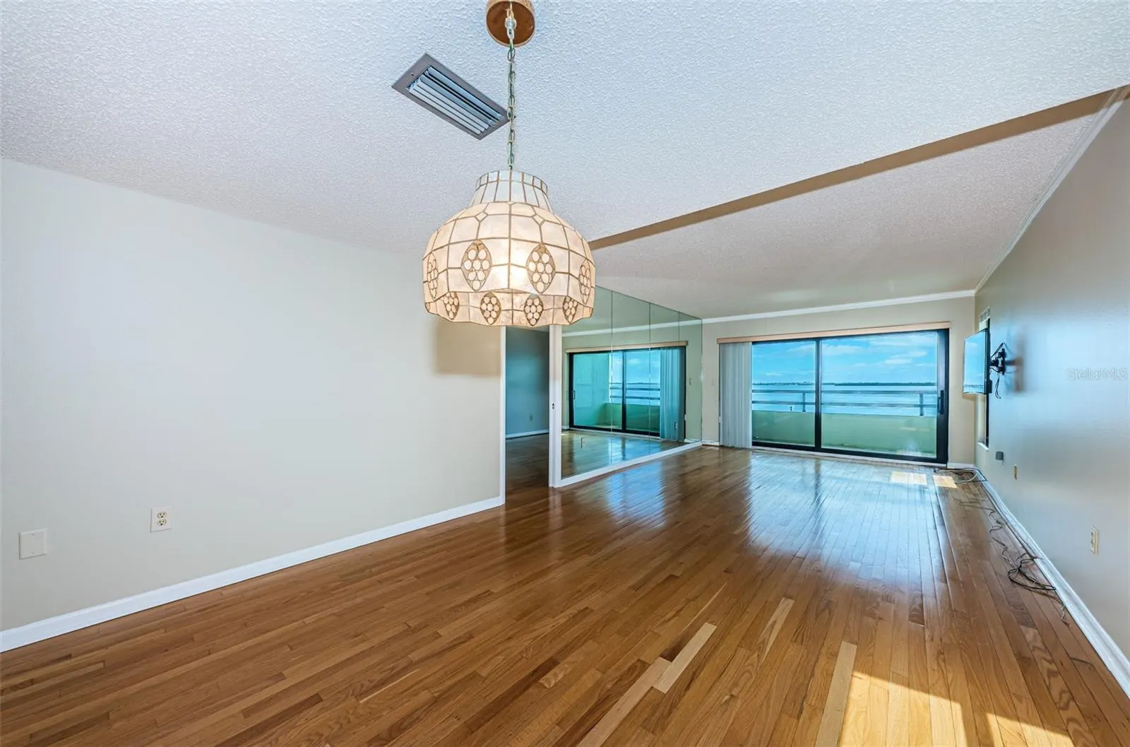 103 1ST ST E #208, #208