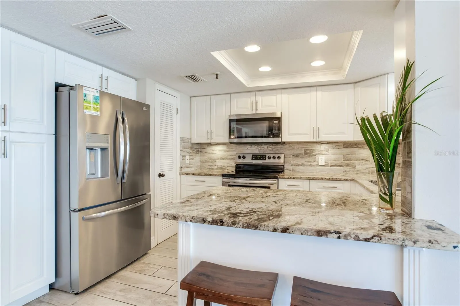 17450 GULF BLVD #206, #206