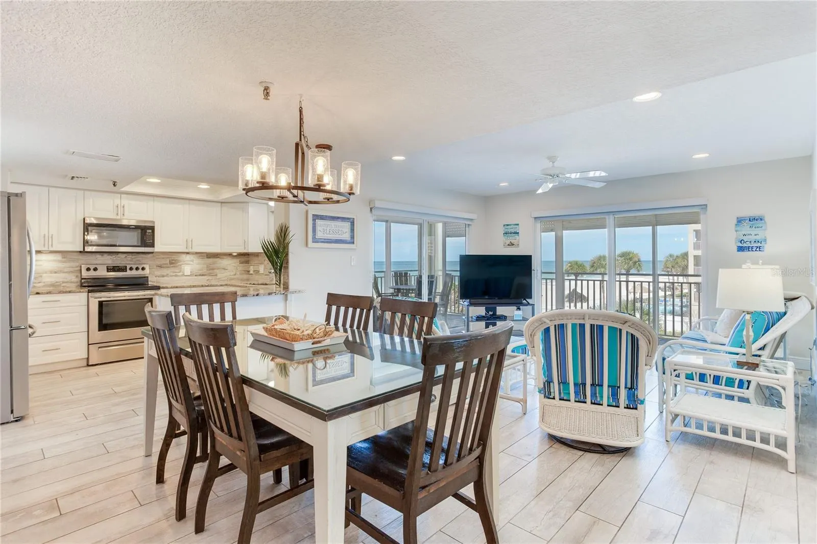 17450 GULF BLVD #206, #206