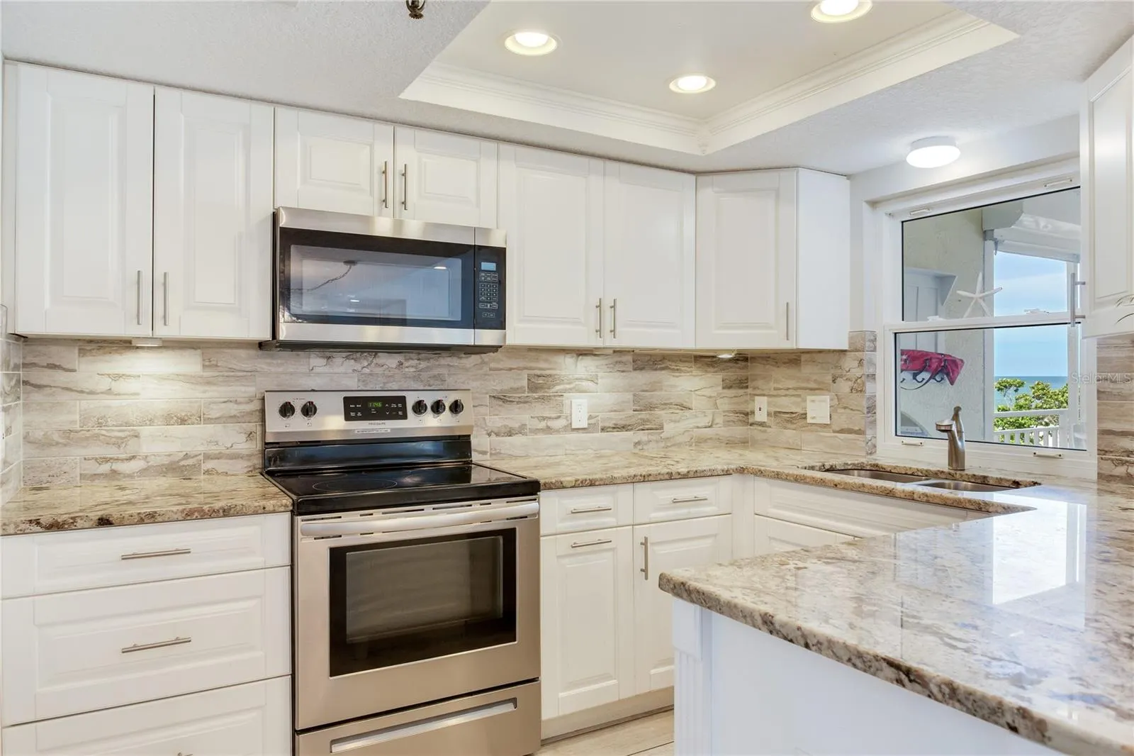 17450 GULF BLVD #206, #206
