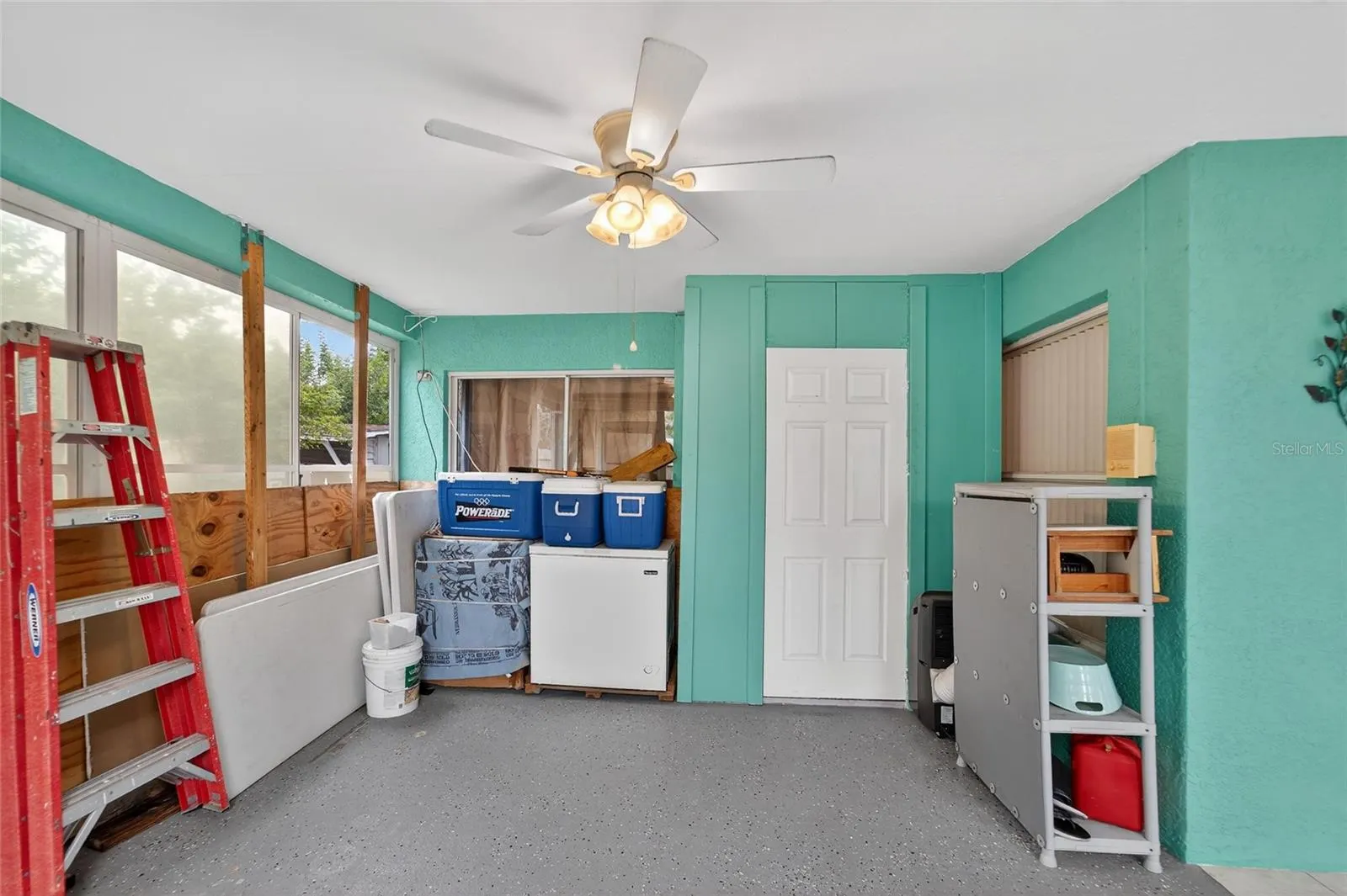 1727 SCOTCH PINE DR