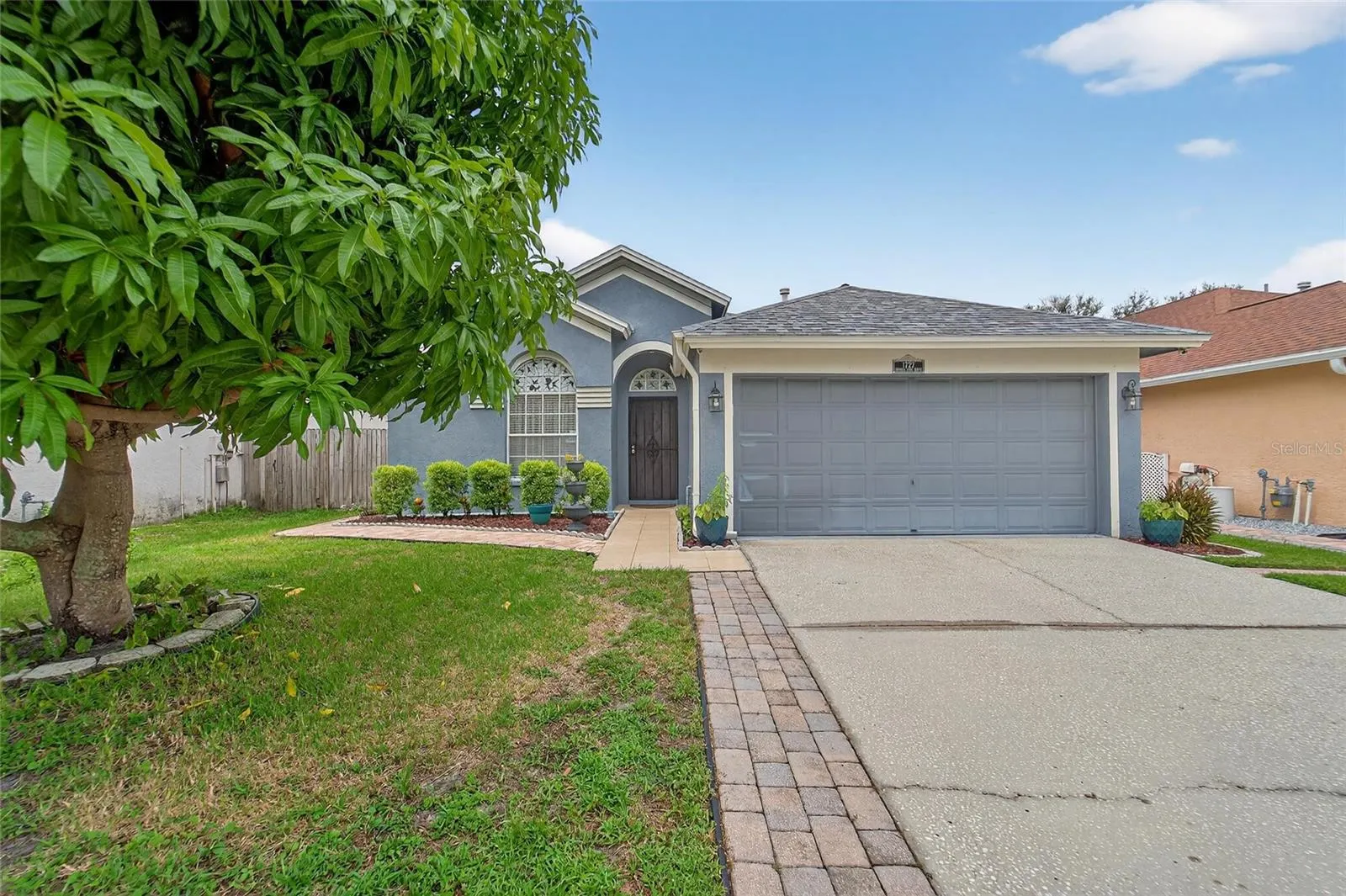 1727 SCOTCH PINE DR