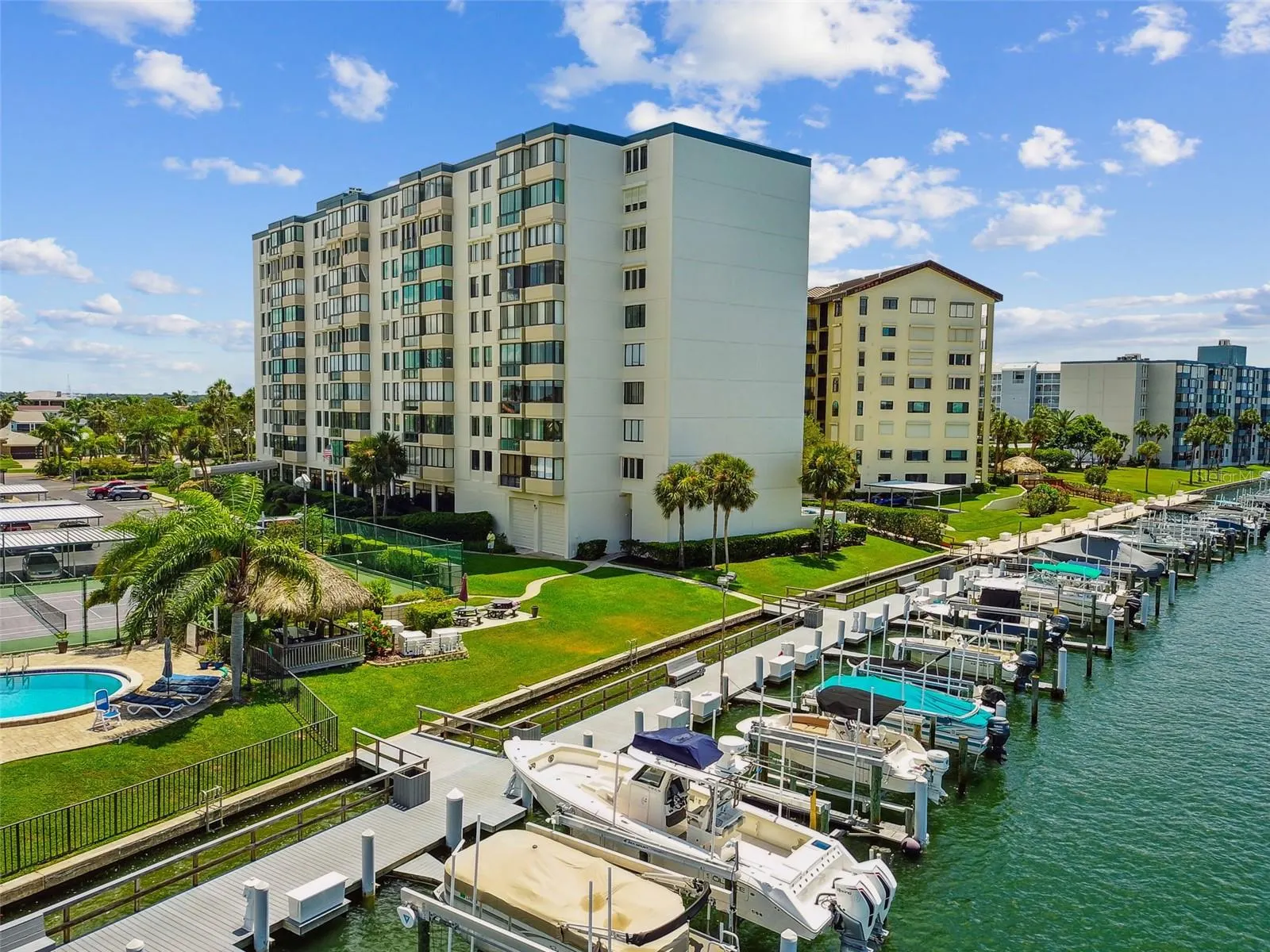 660 ISLAND WAY #306, #306