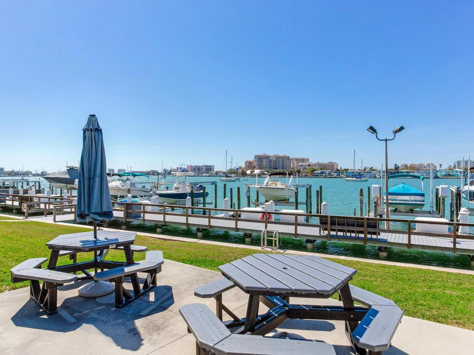 660 ISLAND WAY #306, #306