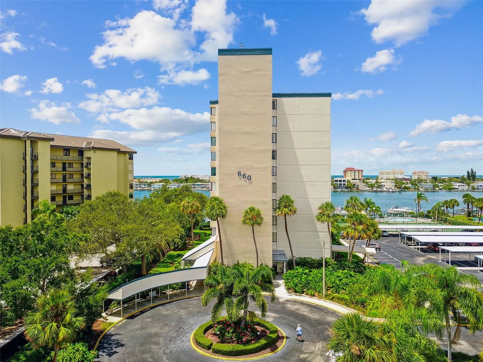 660 ISLAND WAY #306, #306