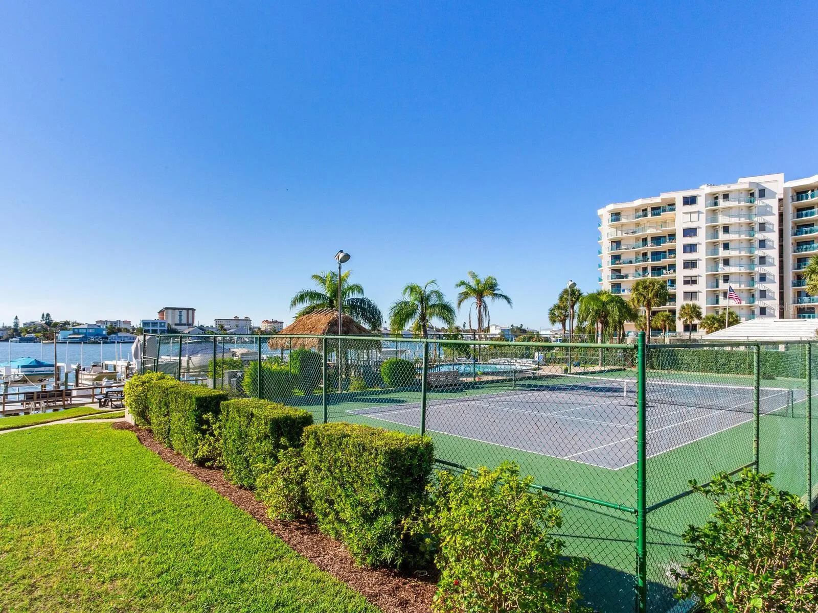660 ISLAND WAY #306, #306