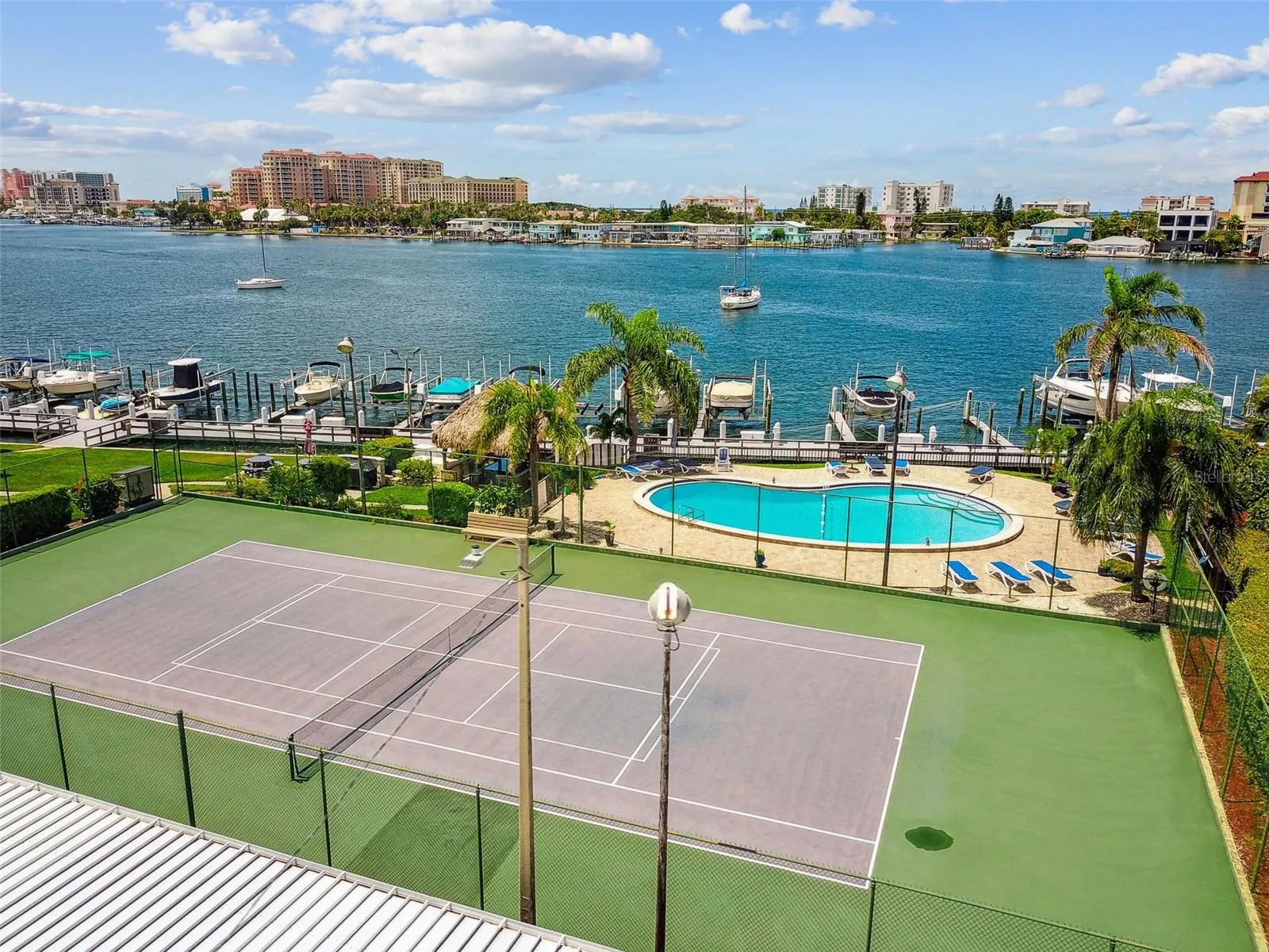 660 ISLAND WAY #306, #306