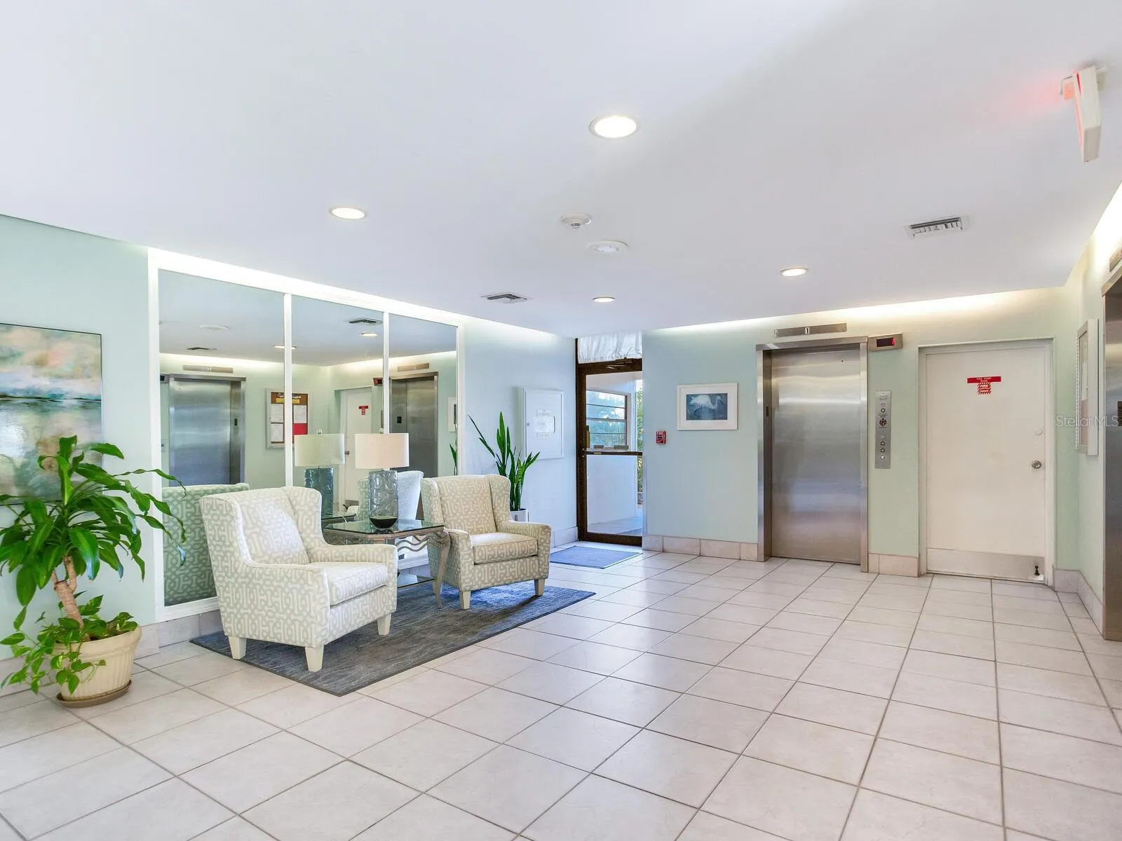 660 ISLAND WAY #306, #306
