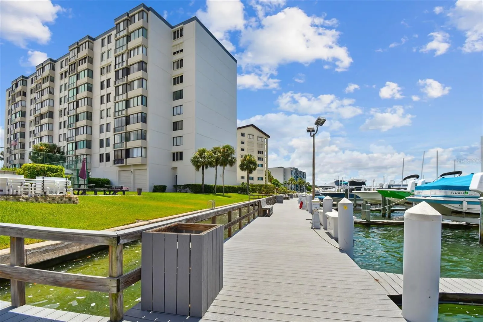 660 ISLAND WAY #306, #306