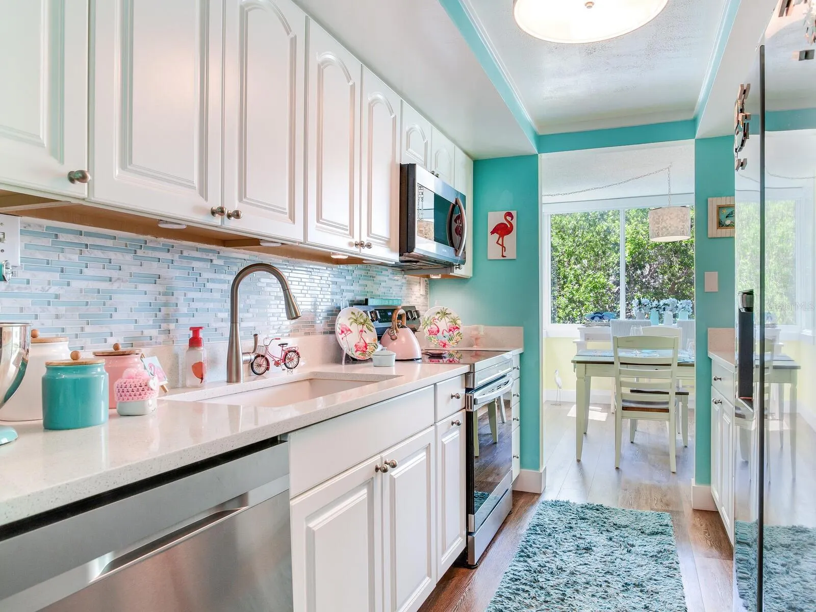 660 ISLAND WAY #306, #306