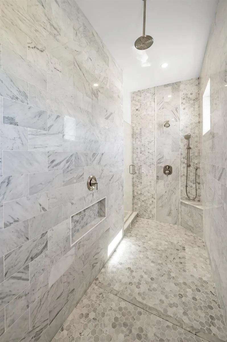 4250 BELLE VISTA DR