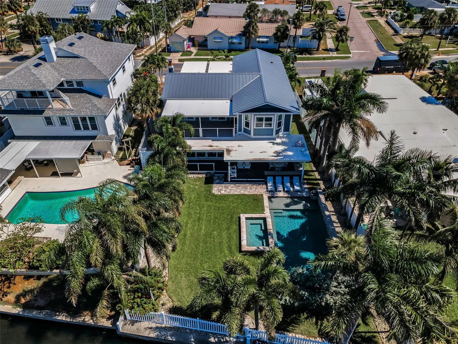 4250 BELLE VISTA DR