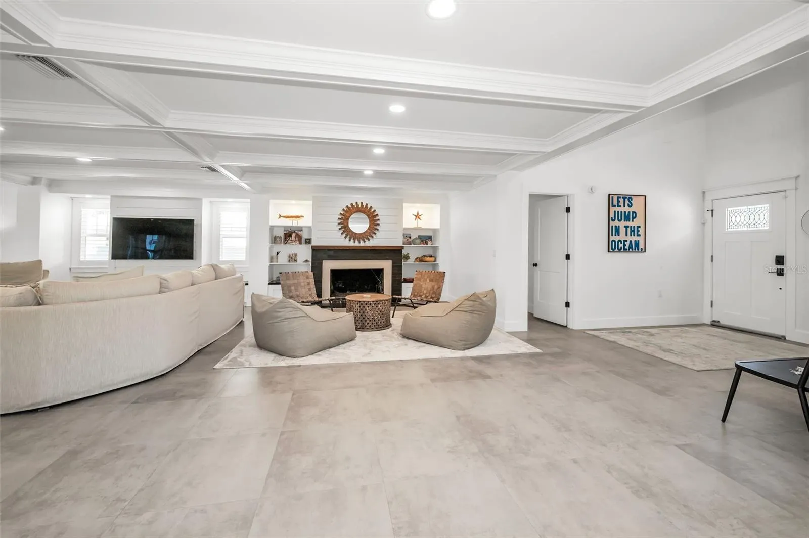 4250 BELLE VISTA DR