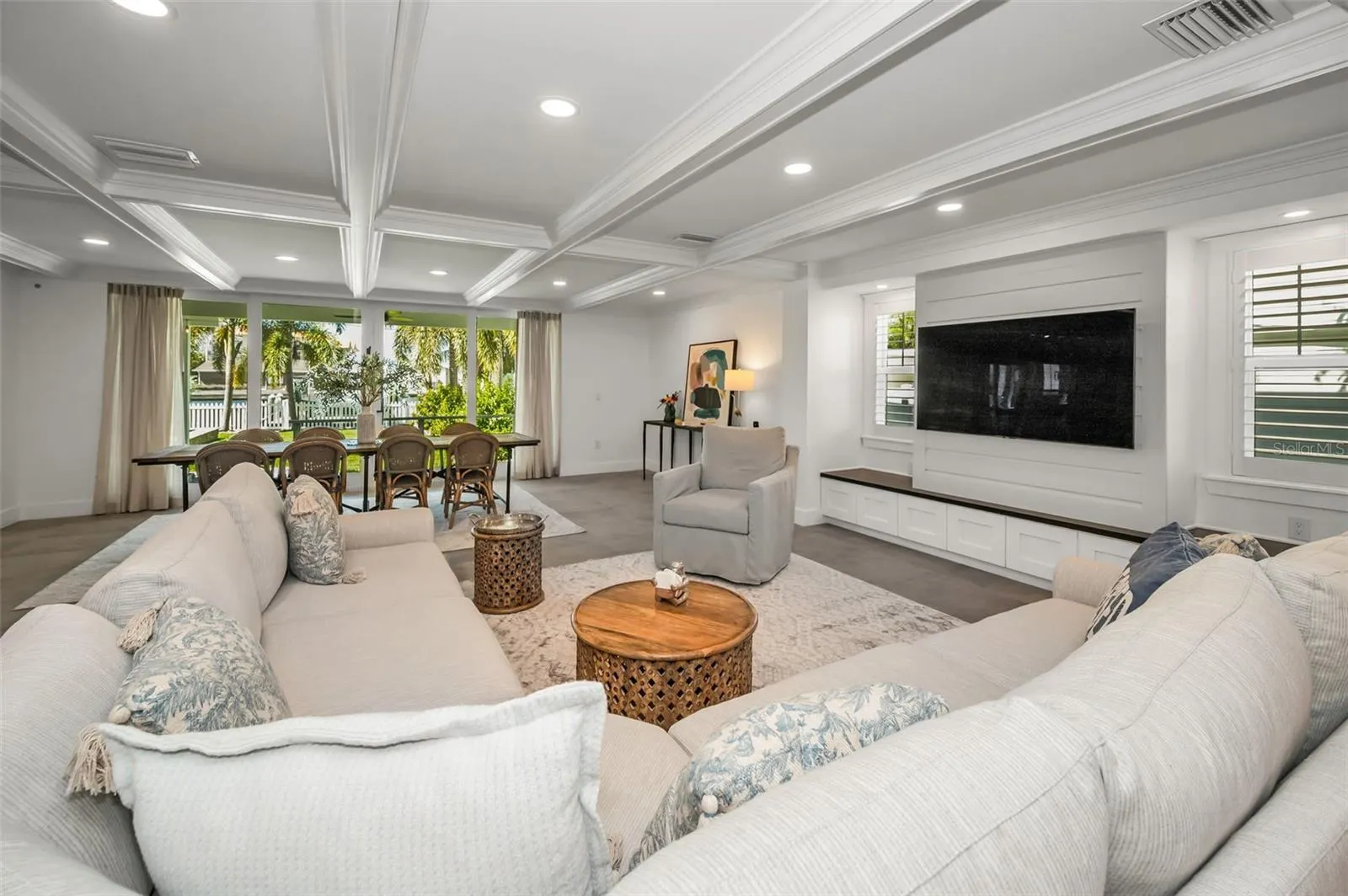 4250 BELLE VISTA DR
