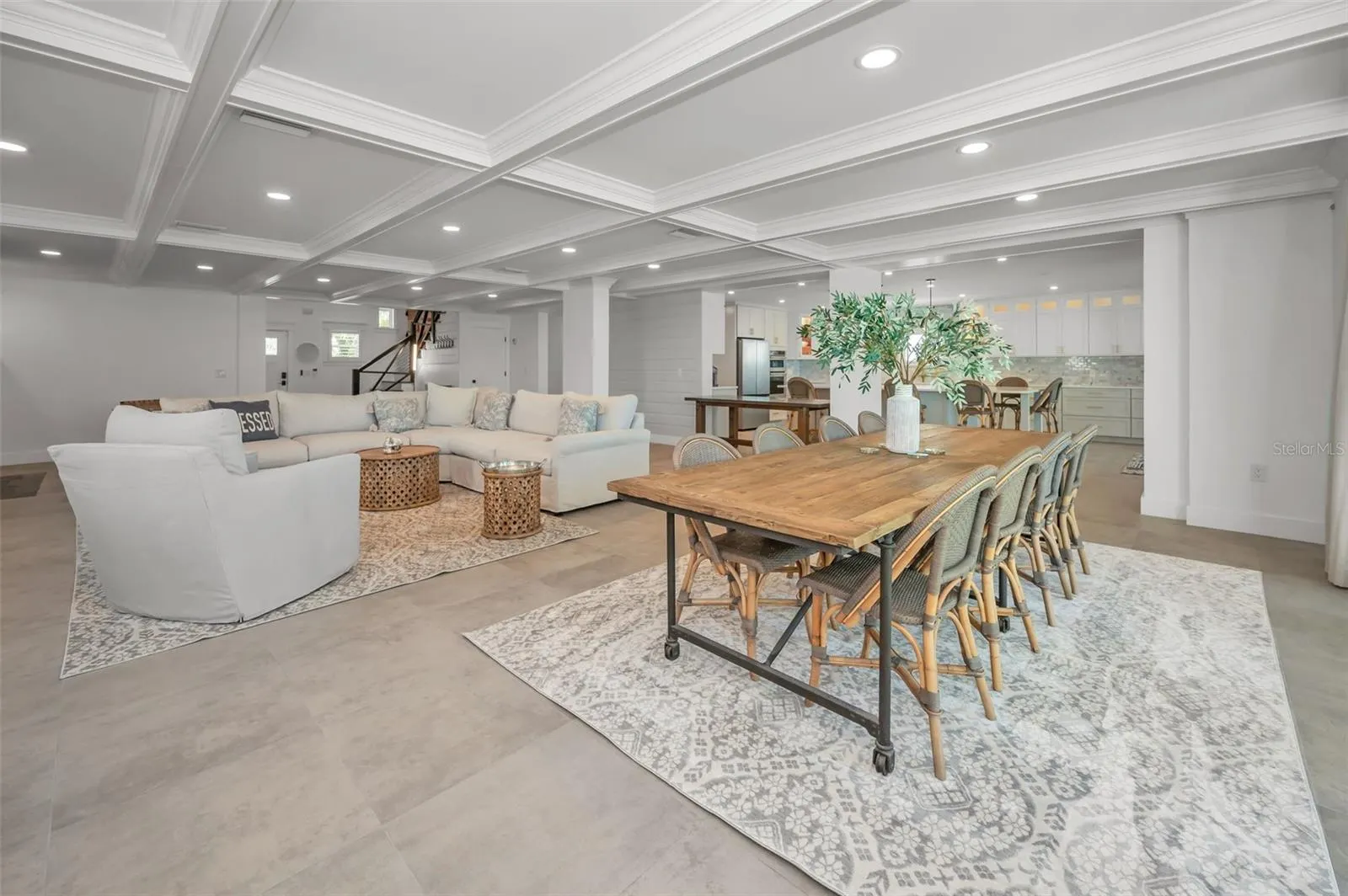 4250 BELLE VISTA DR