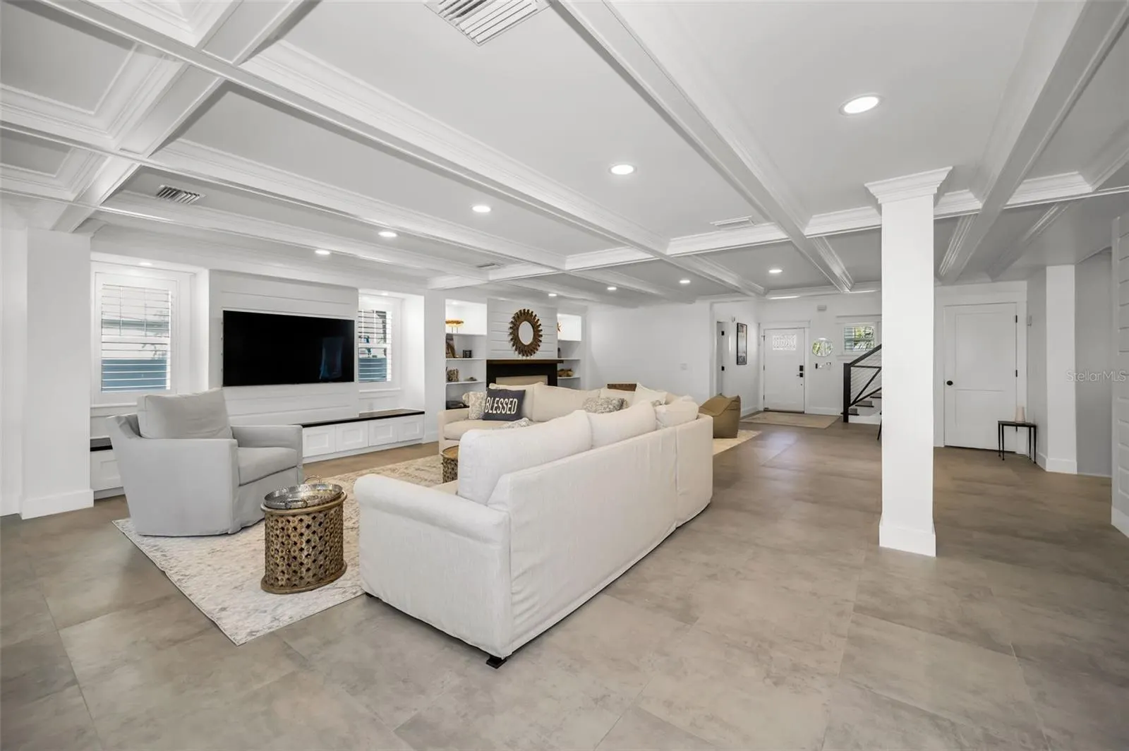 4250 BELLE VISTA DR