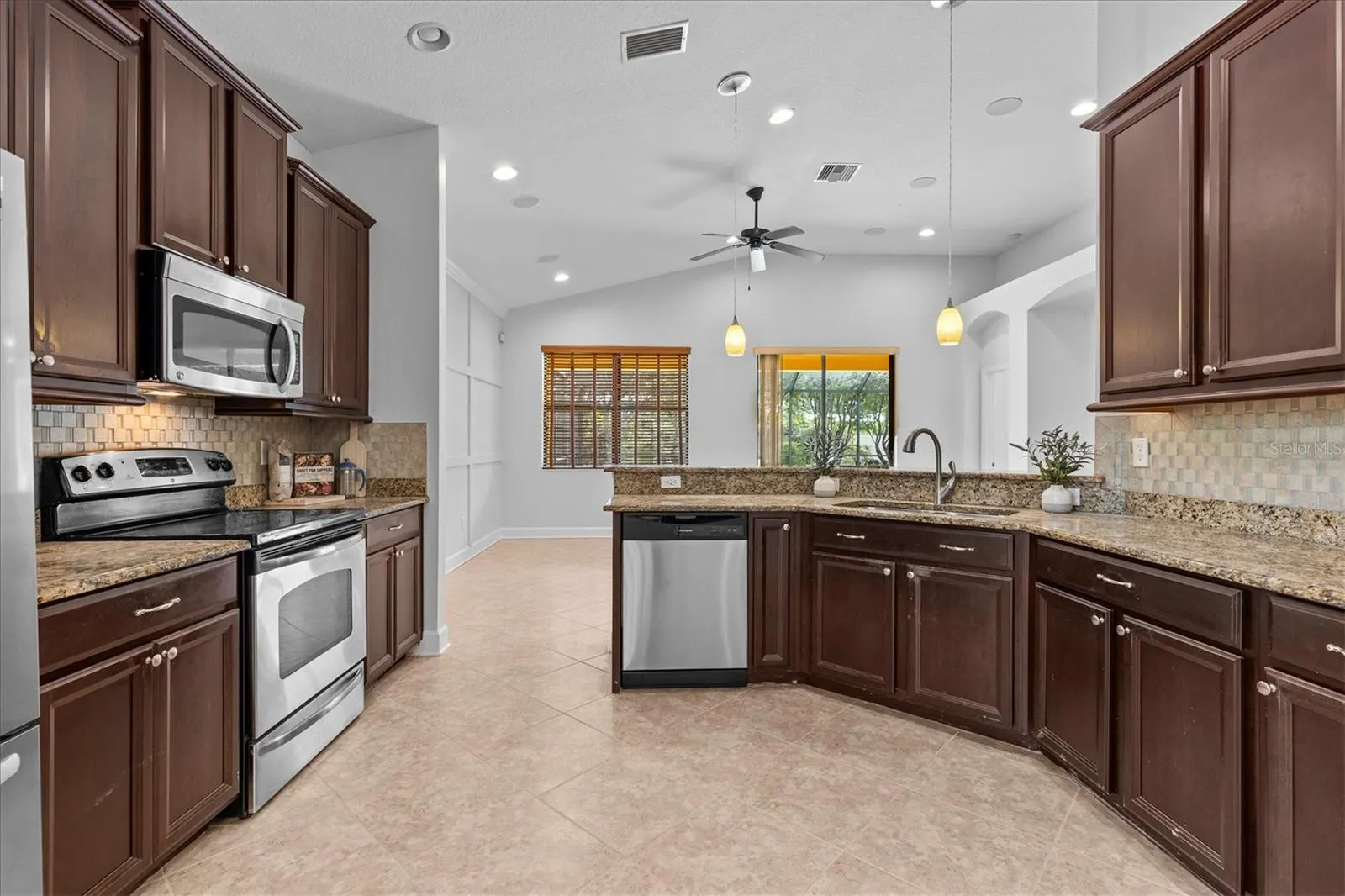 11008 WEMBLEY LANDING DR