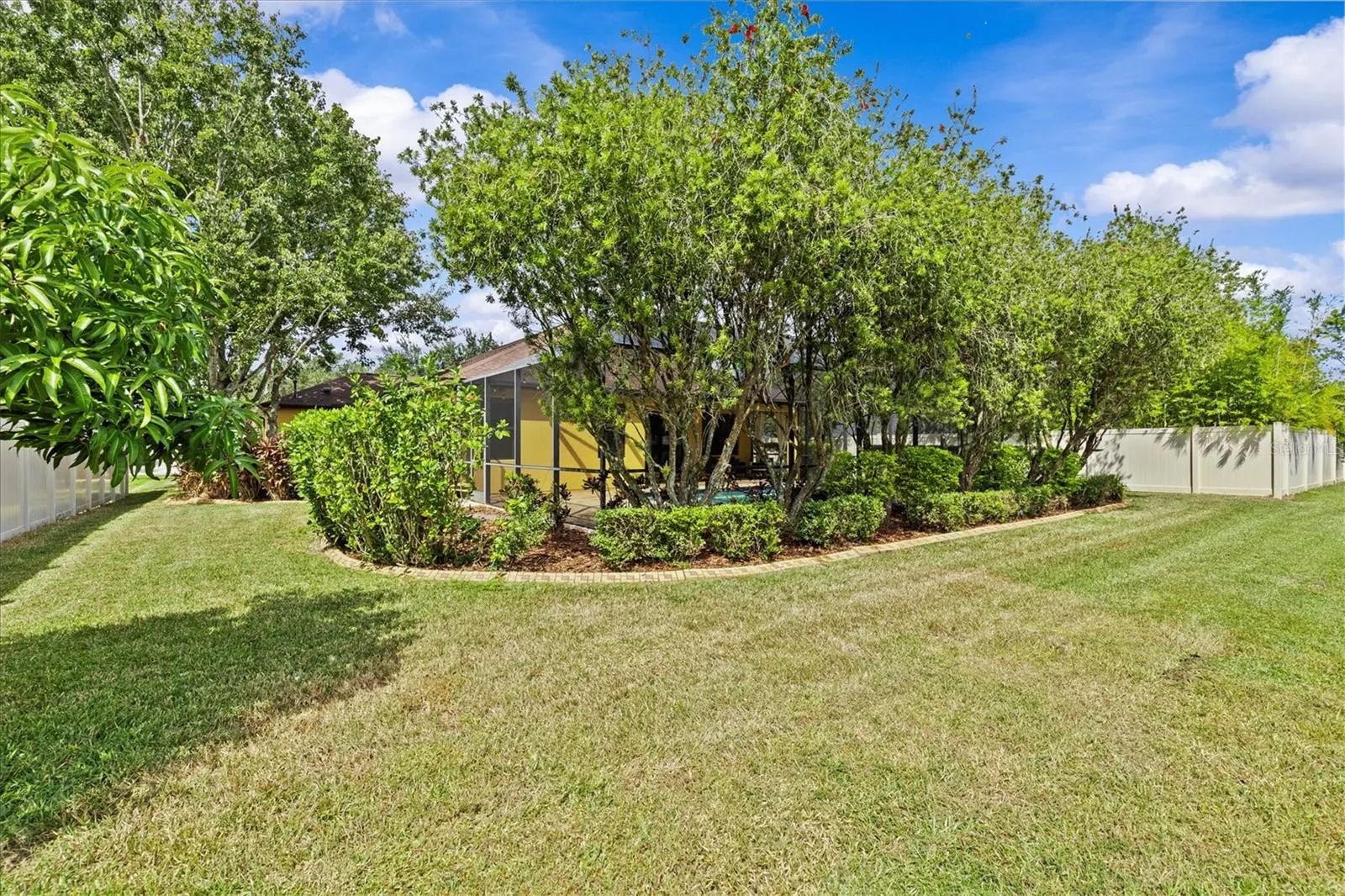 11008 WEMBLEY LANDING DR