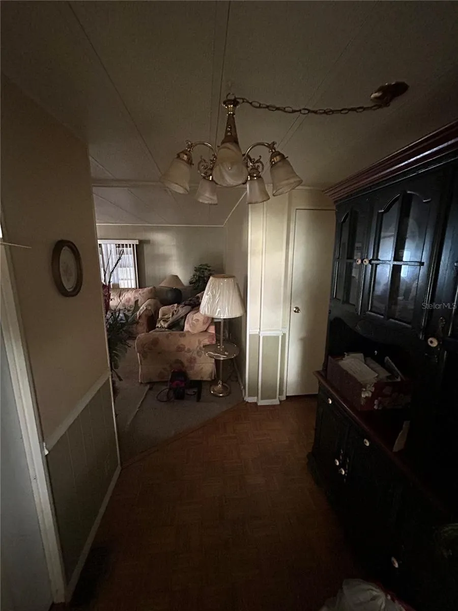229 DIXIE LN