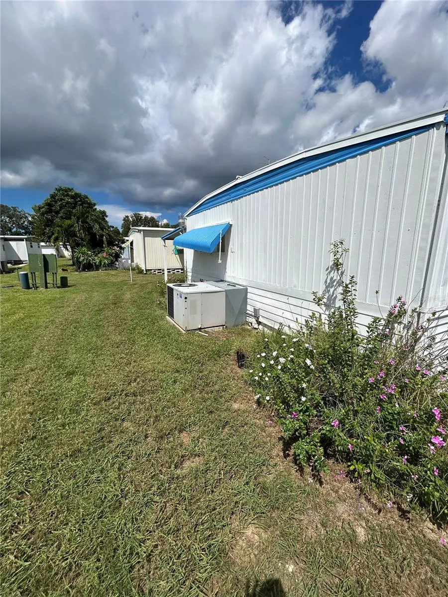 229 DIXIE LN