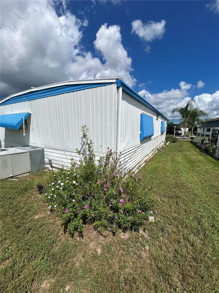 229 DIXIE LN
