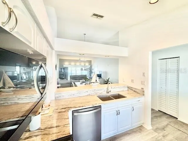 4000 BAL HARBOR BLVD #424, #424