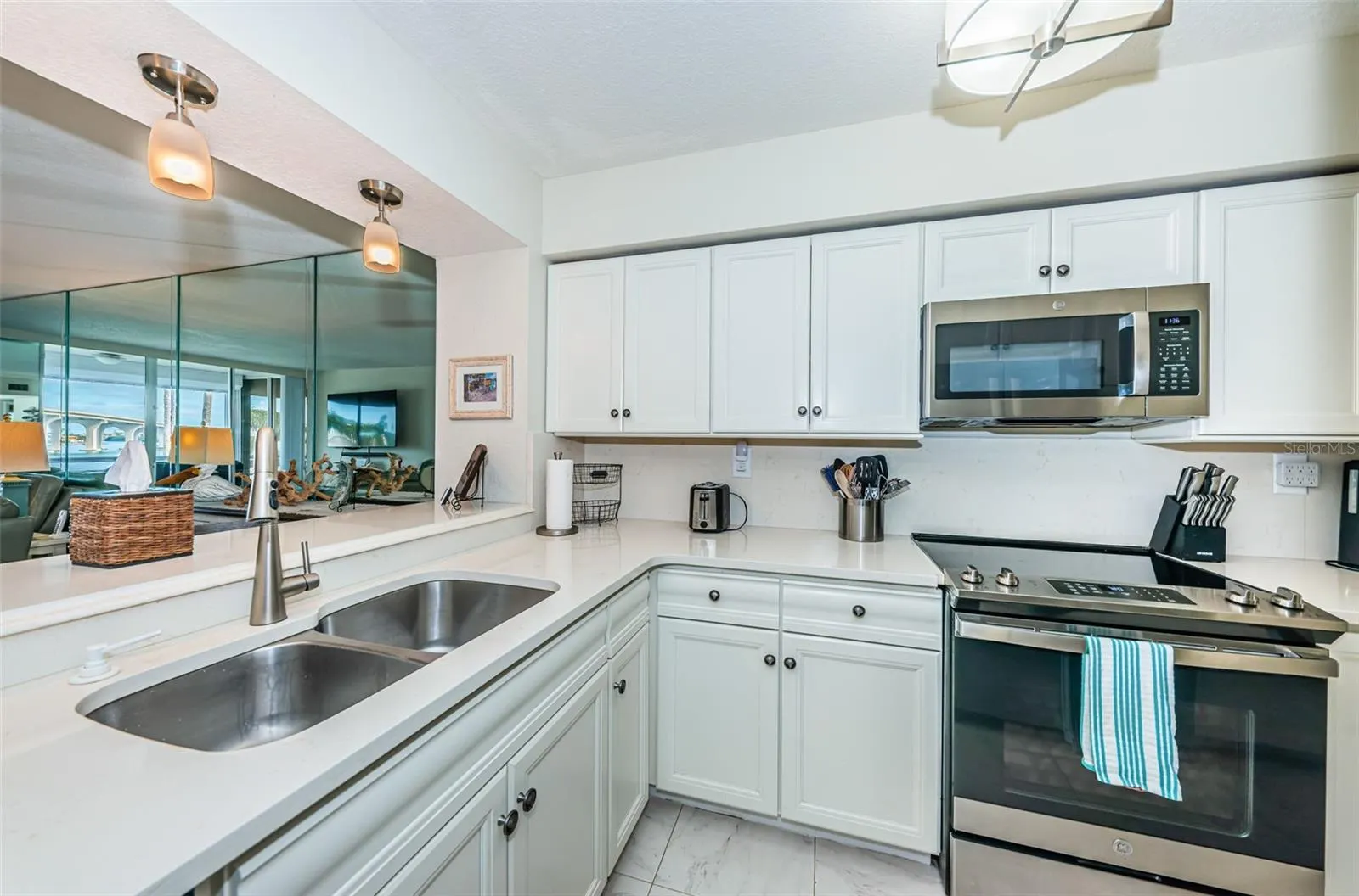 5901 BAHIA DEL MAR CIR #321, #321