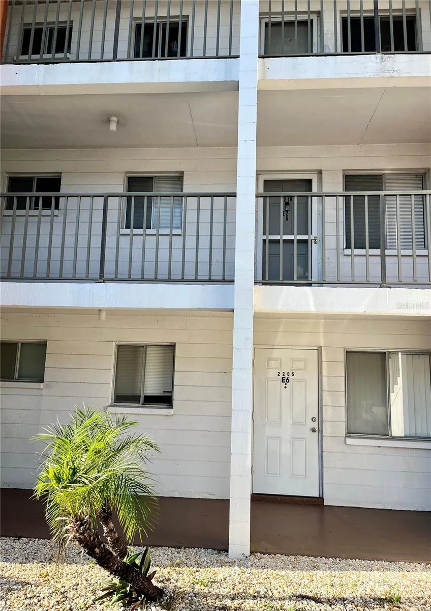 2205 SUNSET DR #E6, #E6
