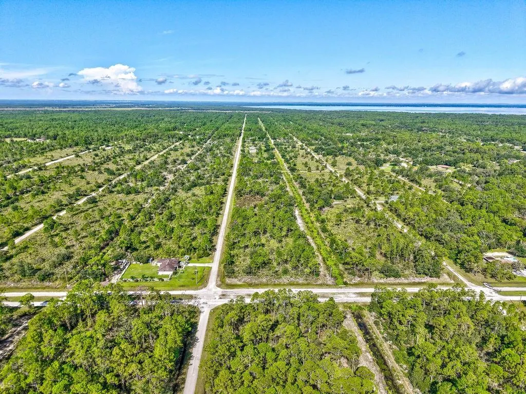 406 ALLAMANDA DR