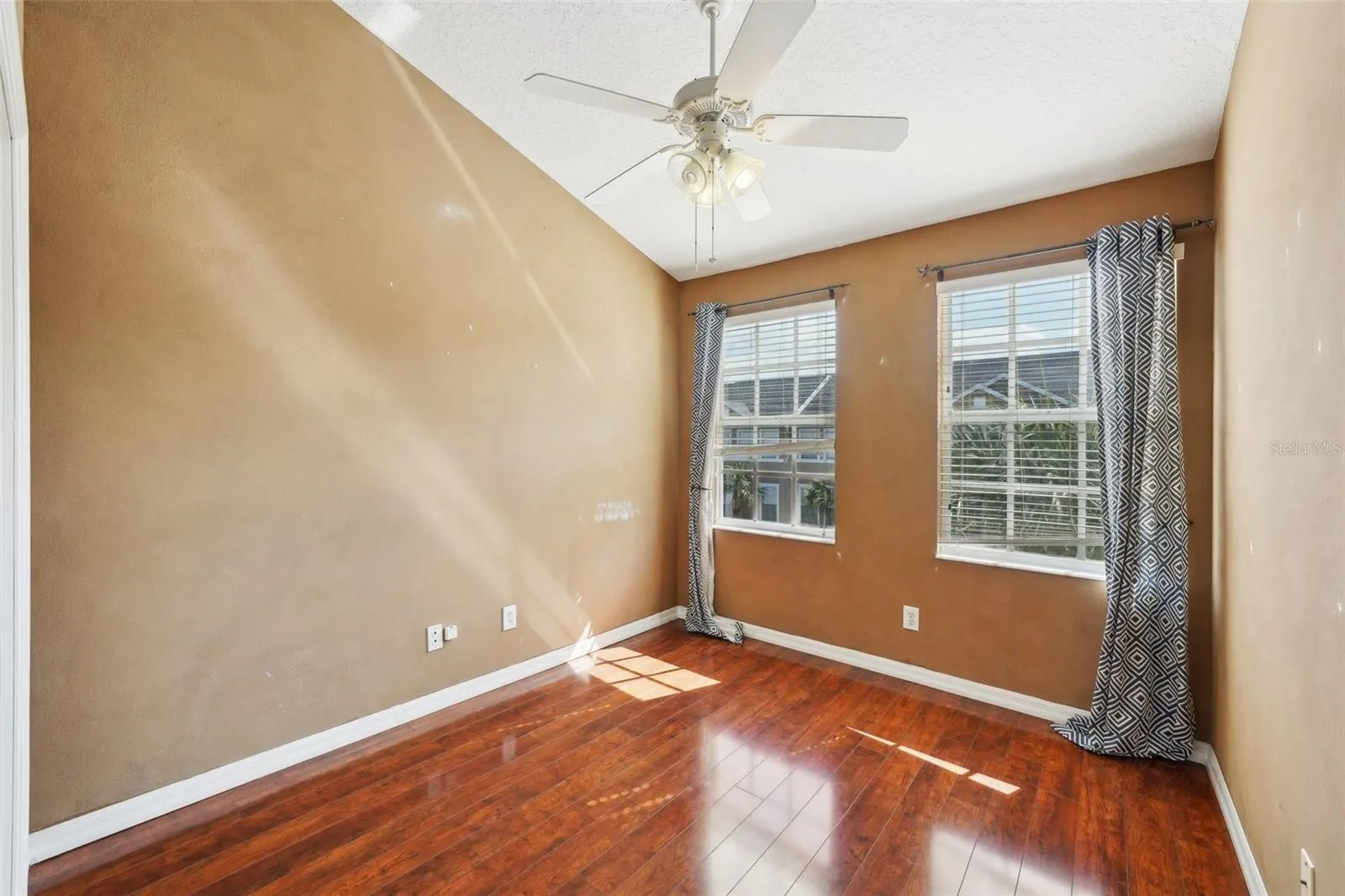 2947 BAYSHORE POINTE DR