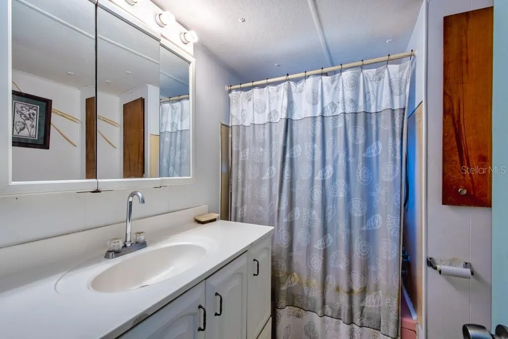 4851 W GANDY BLVD #B5L19, #B5L19