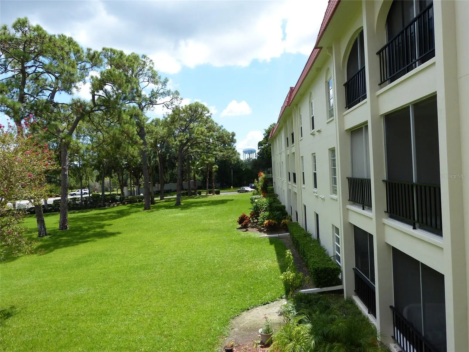 2700 BAYSHORE BLVD #1302, #1302