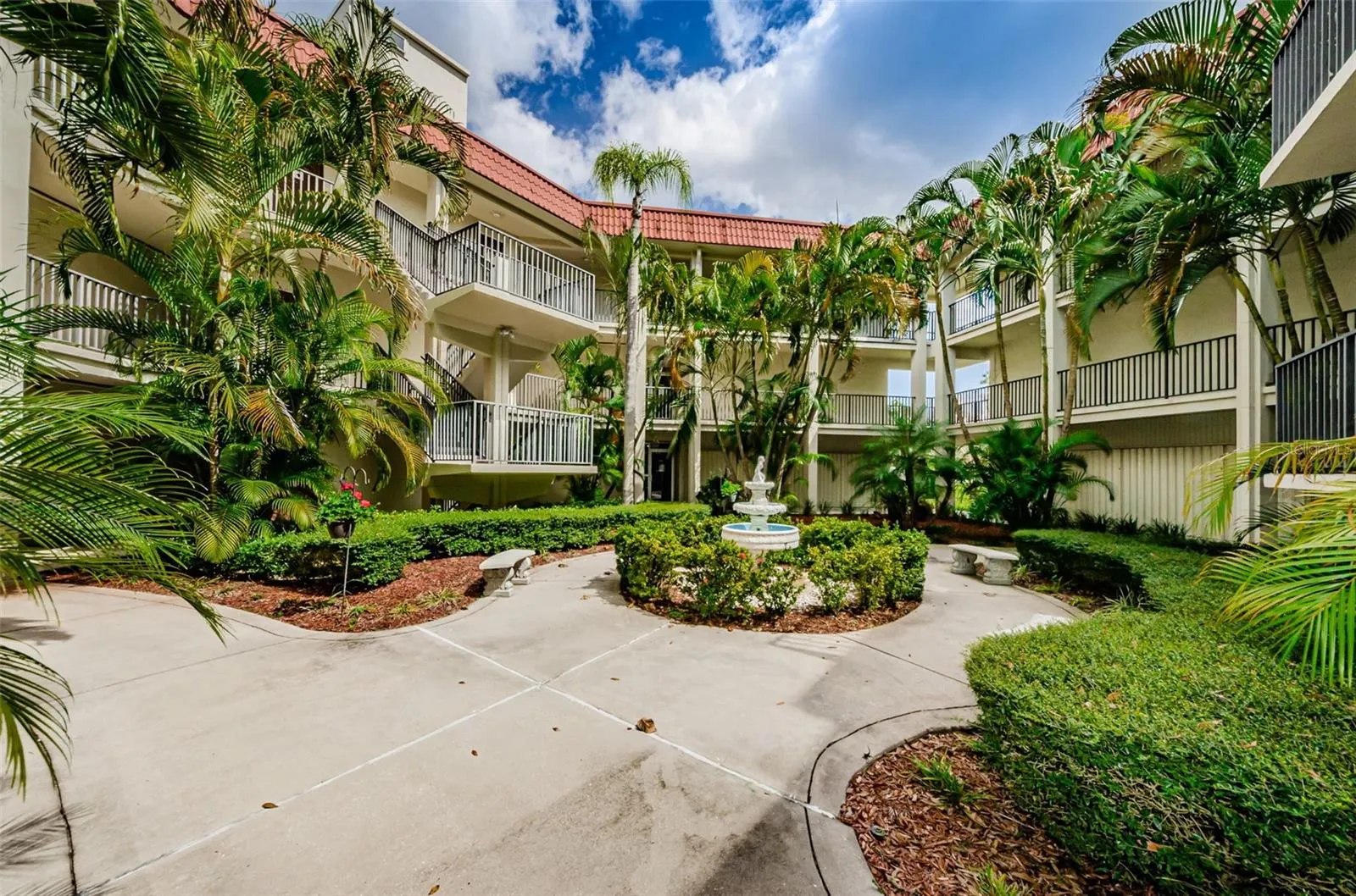 2700 BAYSHORE BLVD #1302, #1302