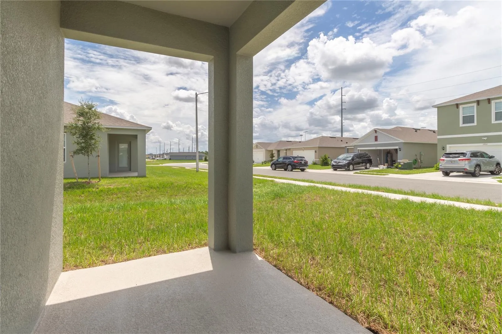 3302 PINE LILY AVE