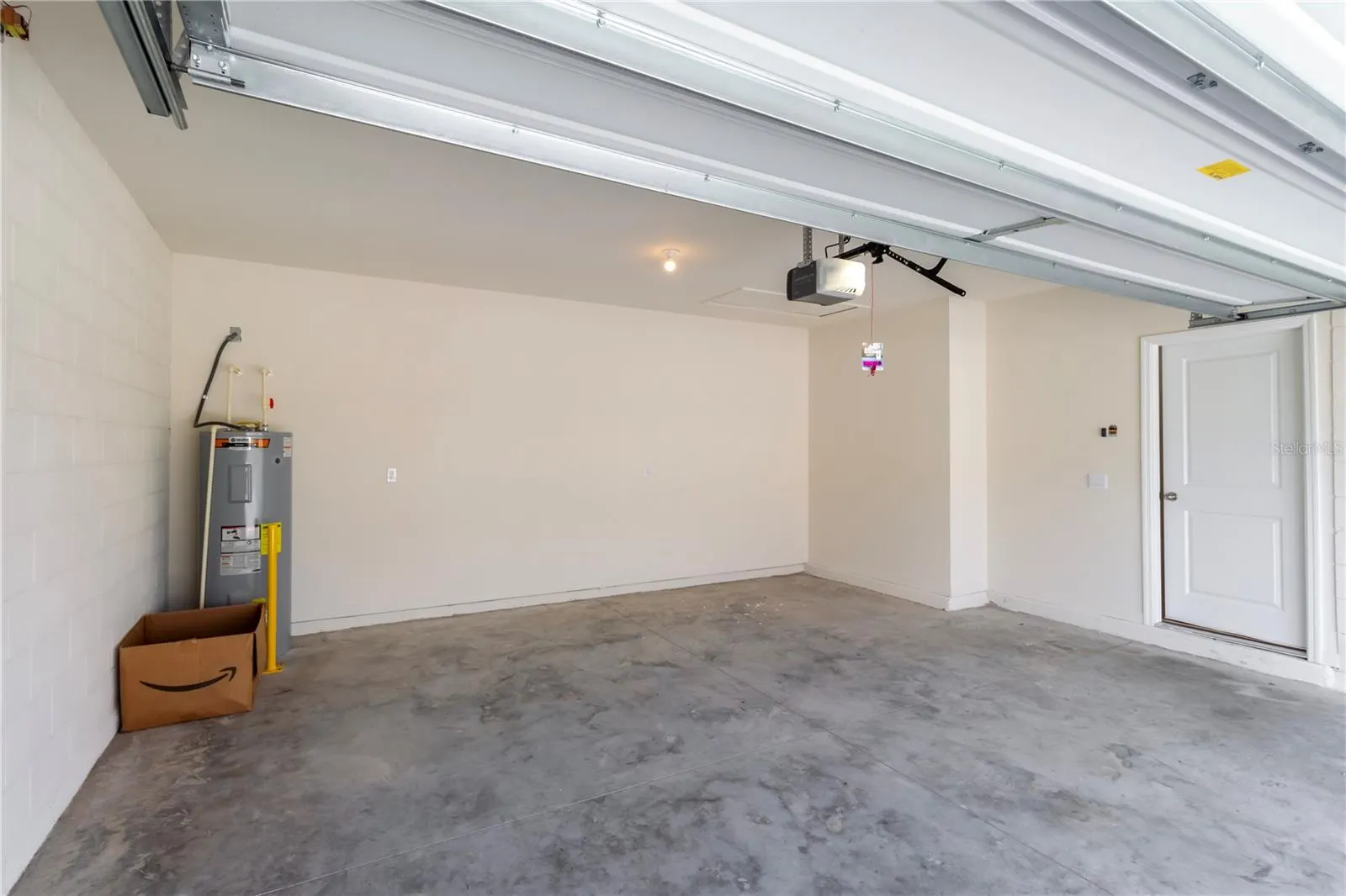 3302 PINE LILY AVE