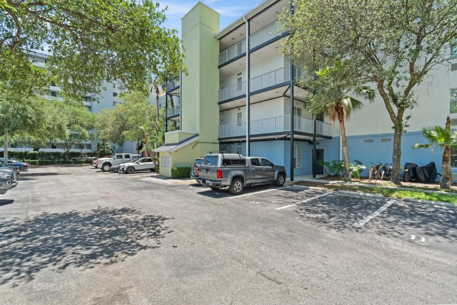 1501 DOYLE CARLTON DR #411, #411