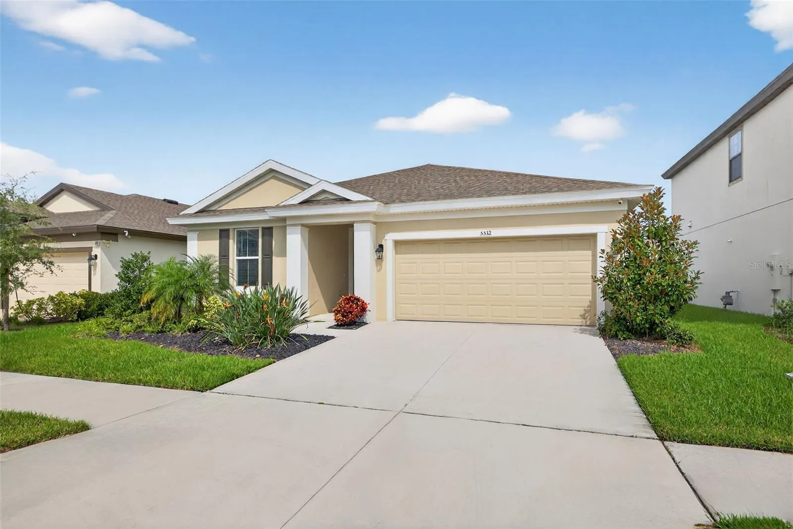 5532 DEL CORONADO DR