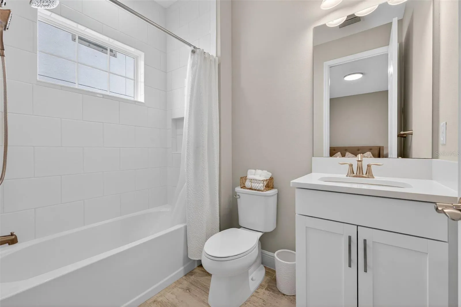 5532 DEL CORONADO DR