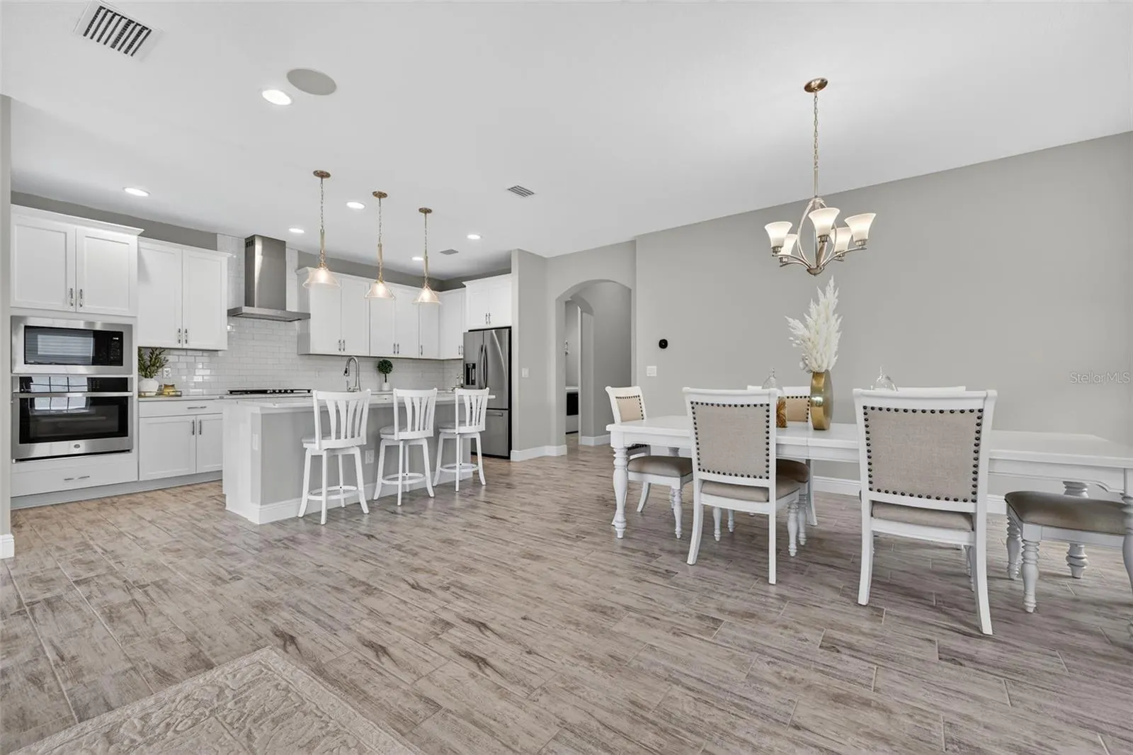 5532 DEL CORONADO DR