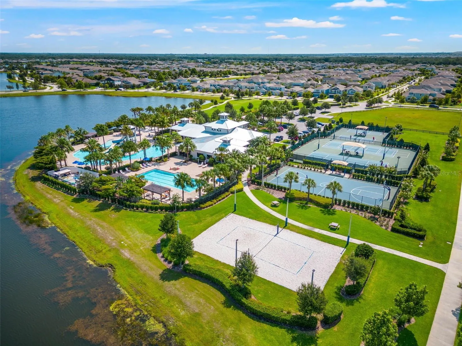 5532 DEL CORONADO DR