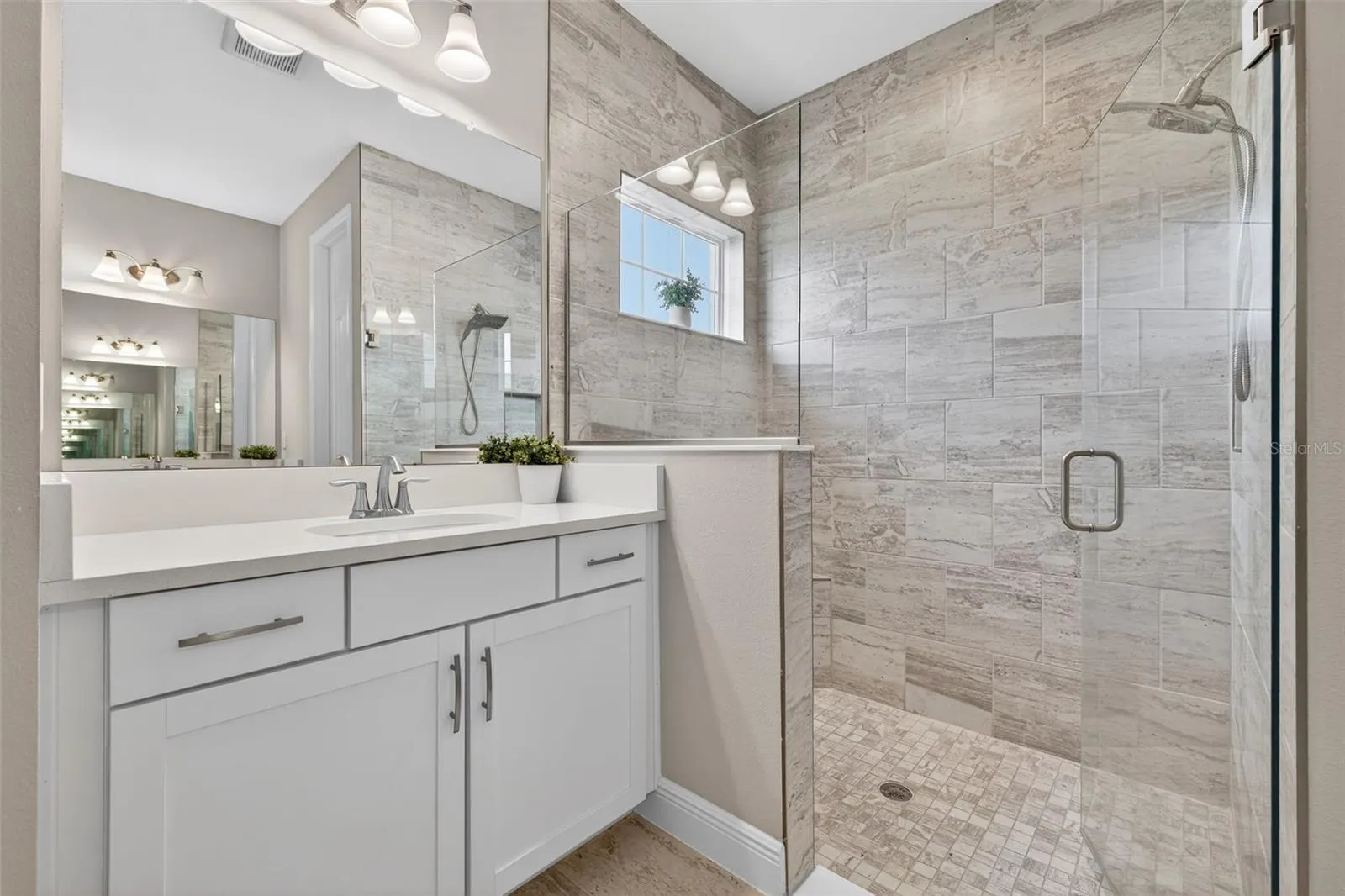 5532 DEL CORONADO DR