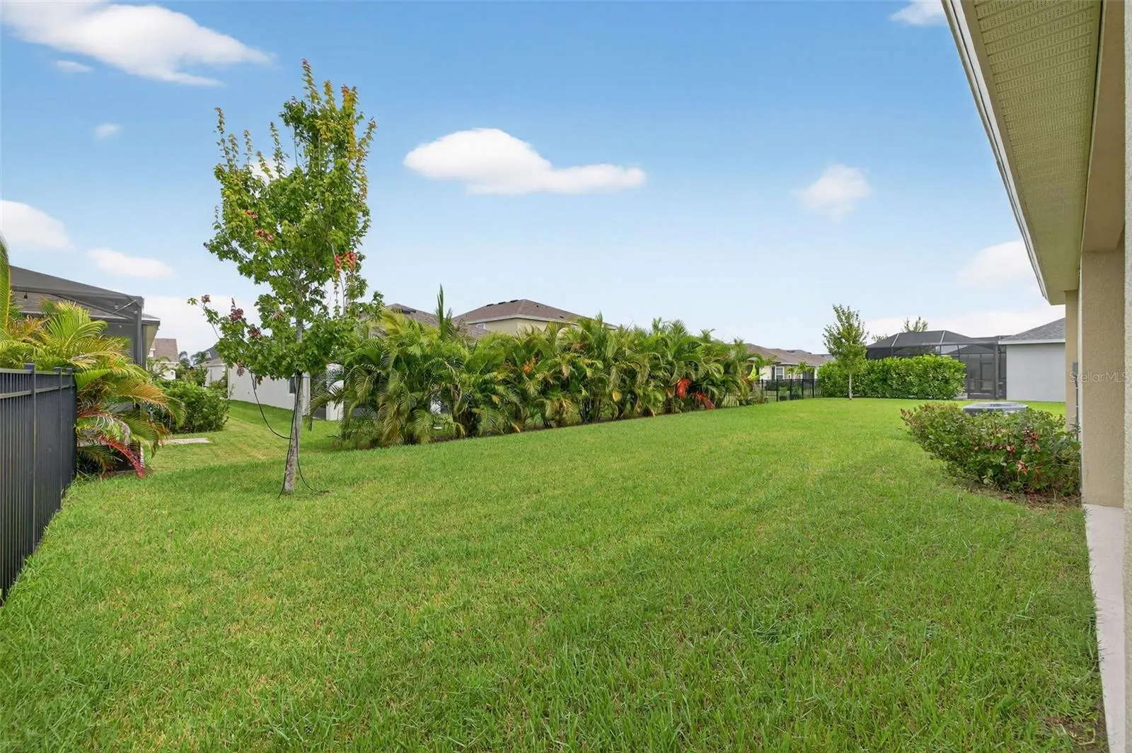 5532 DEL CORONADO DR