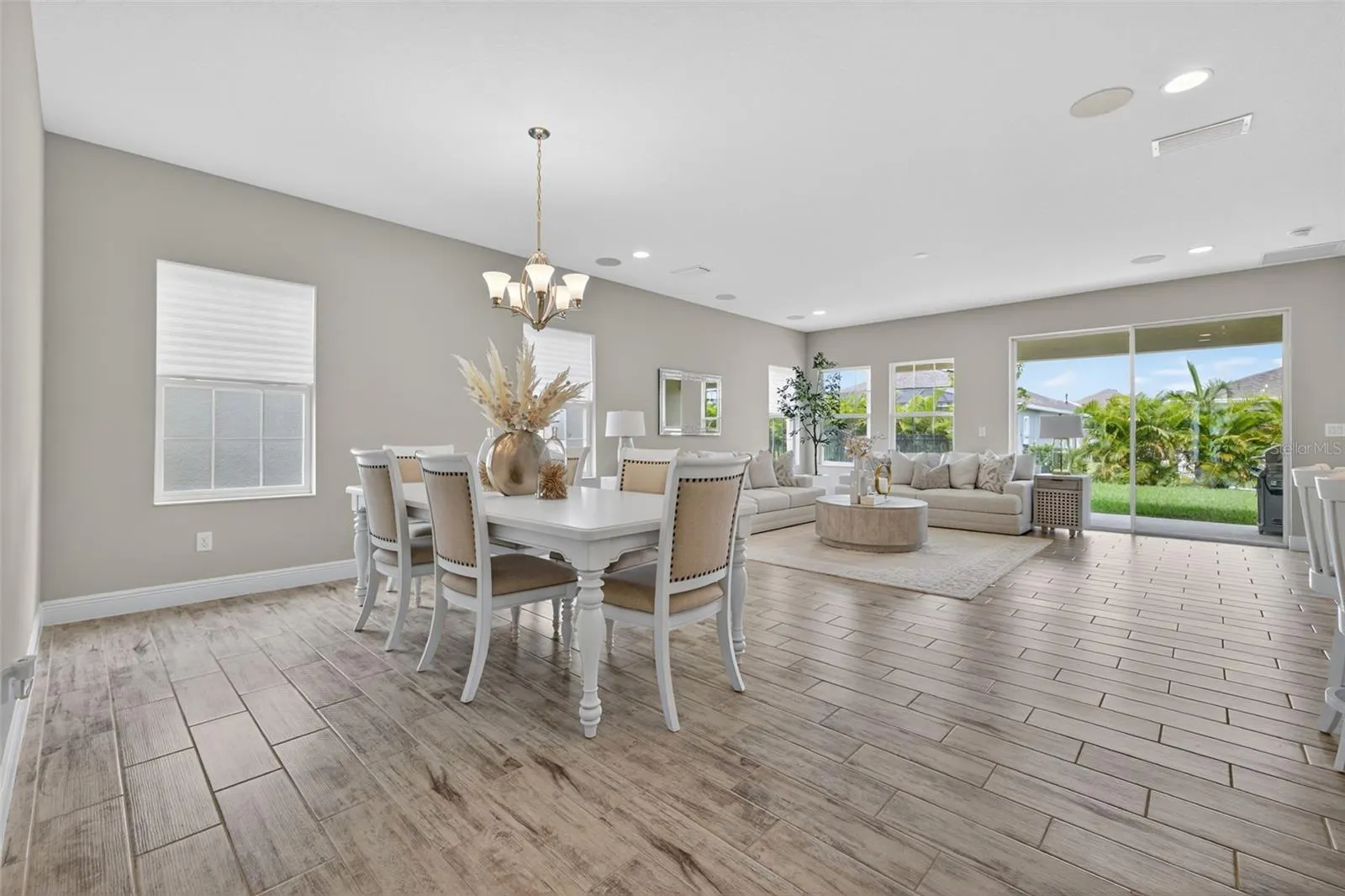 5532 DEL CORONADO DR