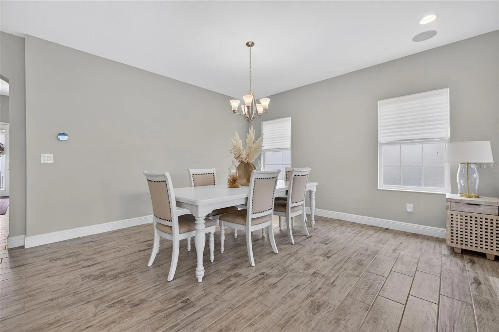 5532 DEL CORONADO DR