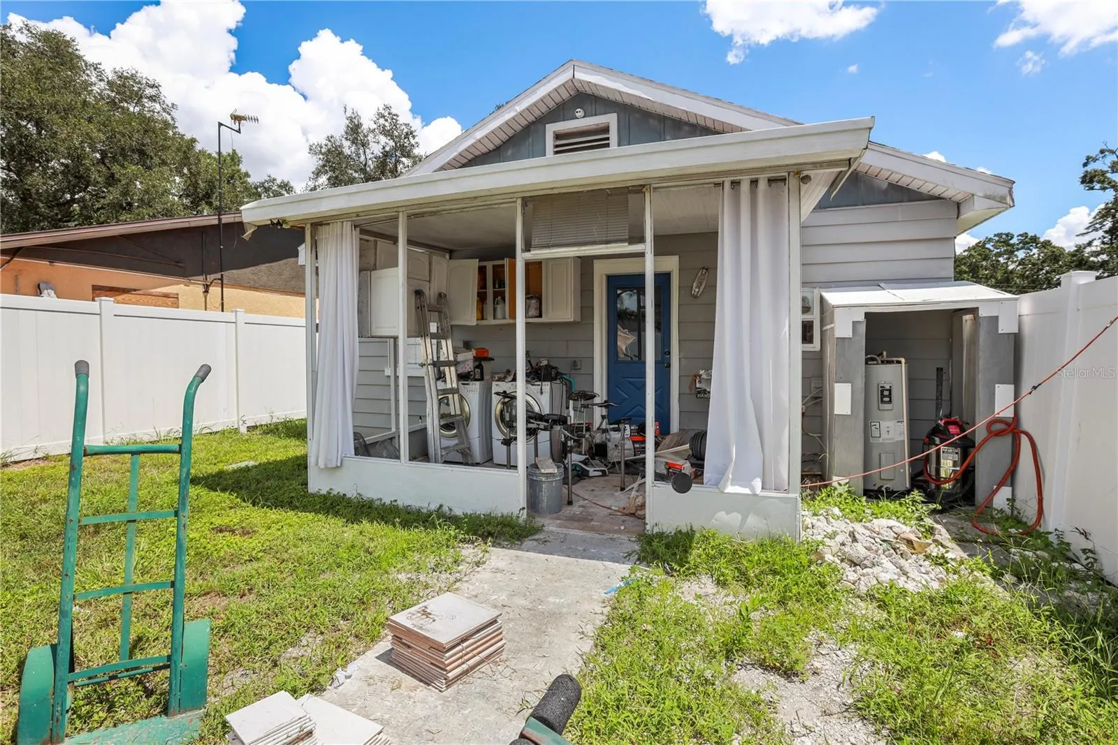 6910 N BREVARD AVE