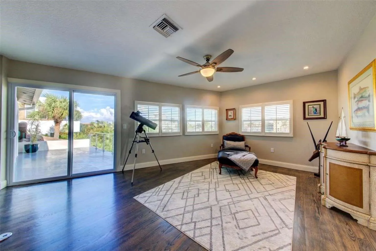 562 RANGER LN