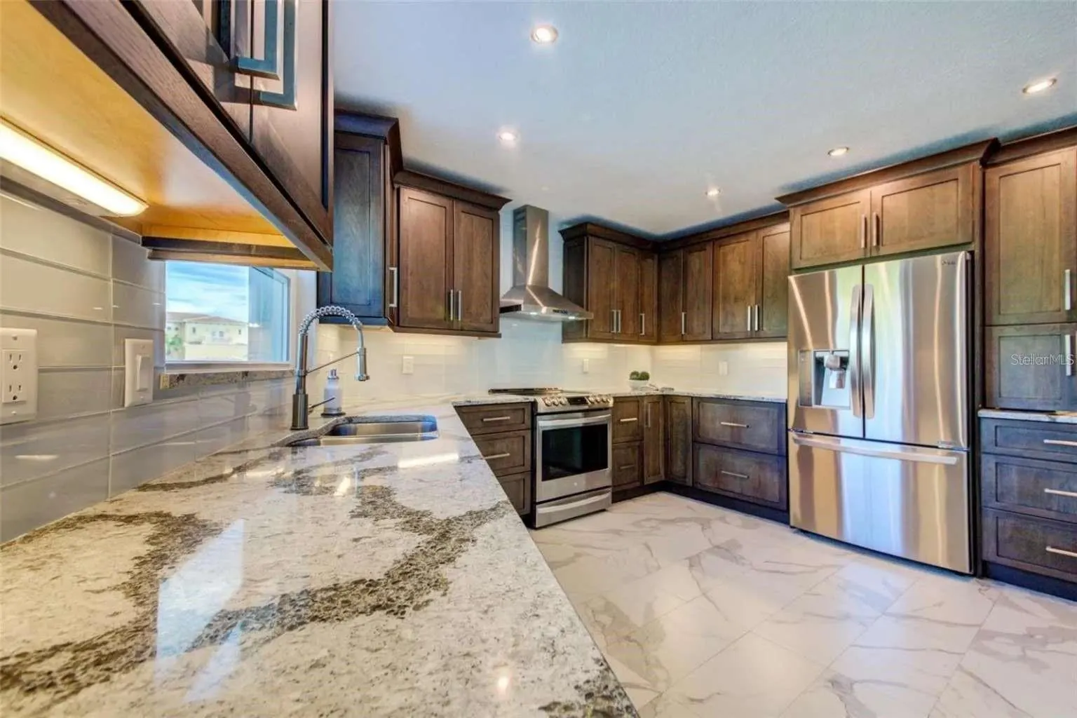 562 RANGER LN