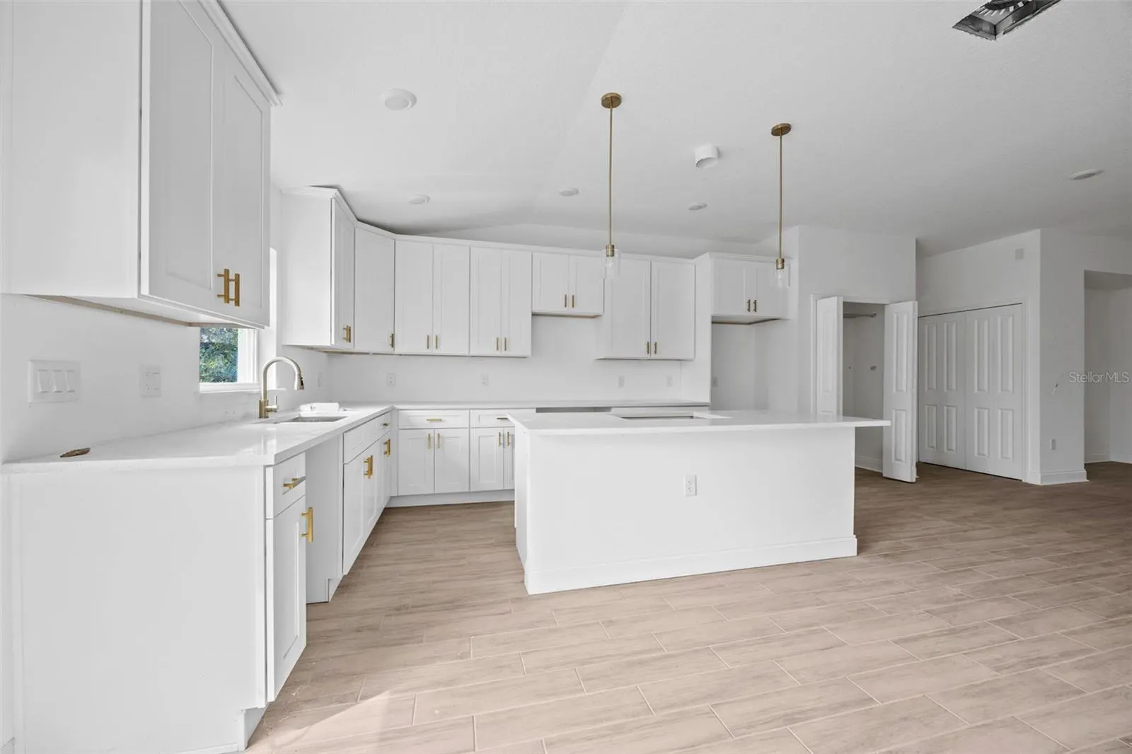 1204 ALAFIA WAY